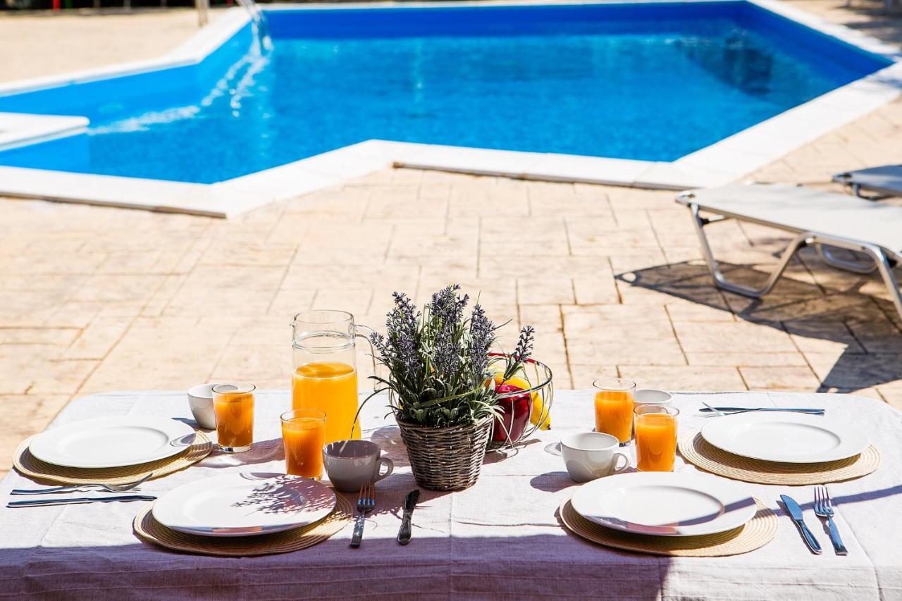 Olive Grove Poolside Apartments Μπενίτσες Εξωτερικό φωτογραφία