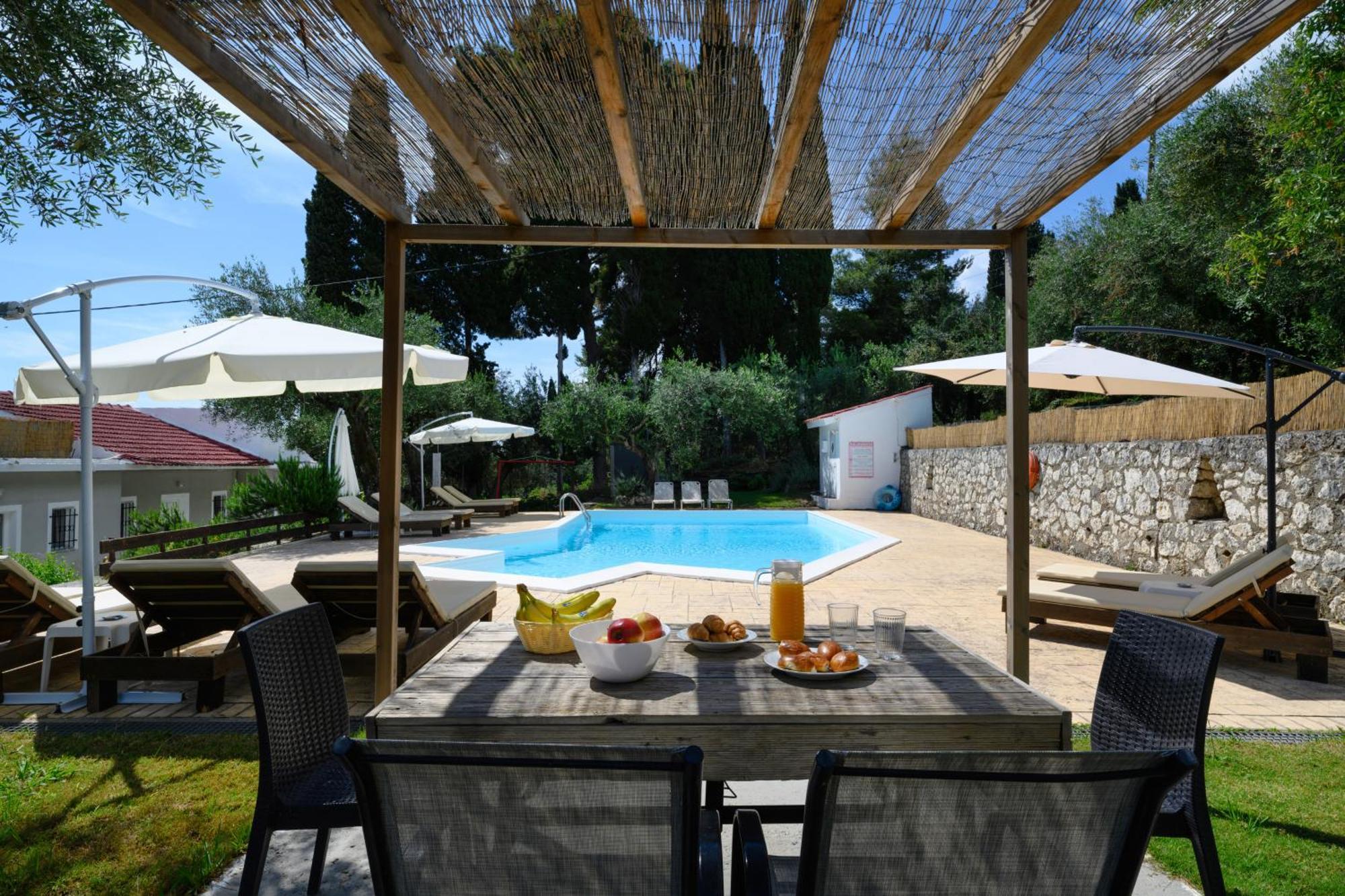 Olive Grove Poolside Apartments Μπενίτσες Εξωτερικό φωτογραφία