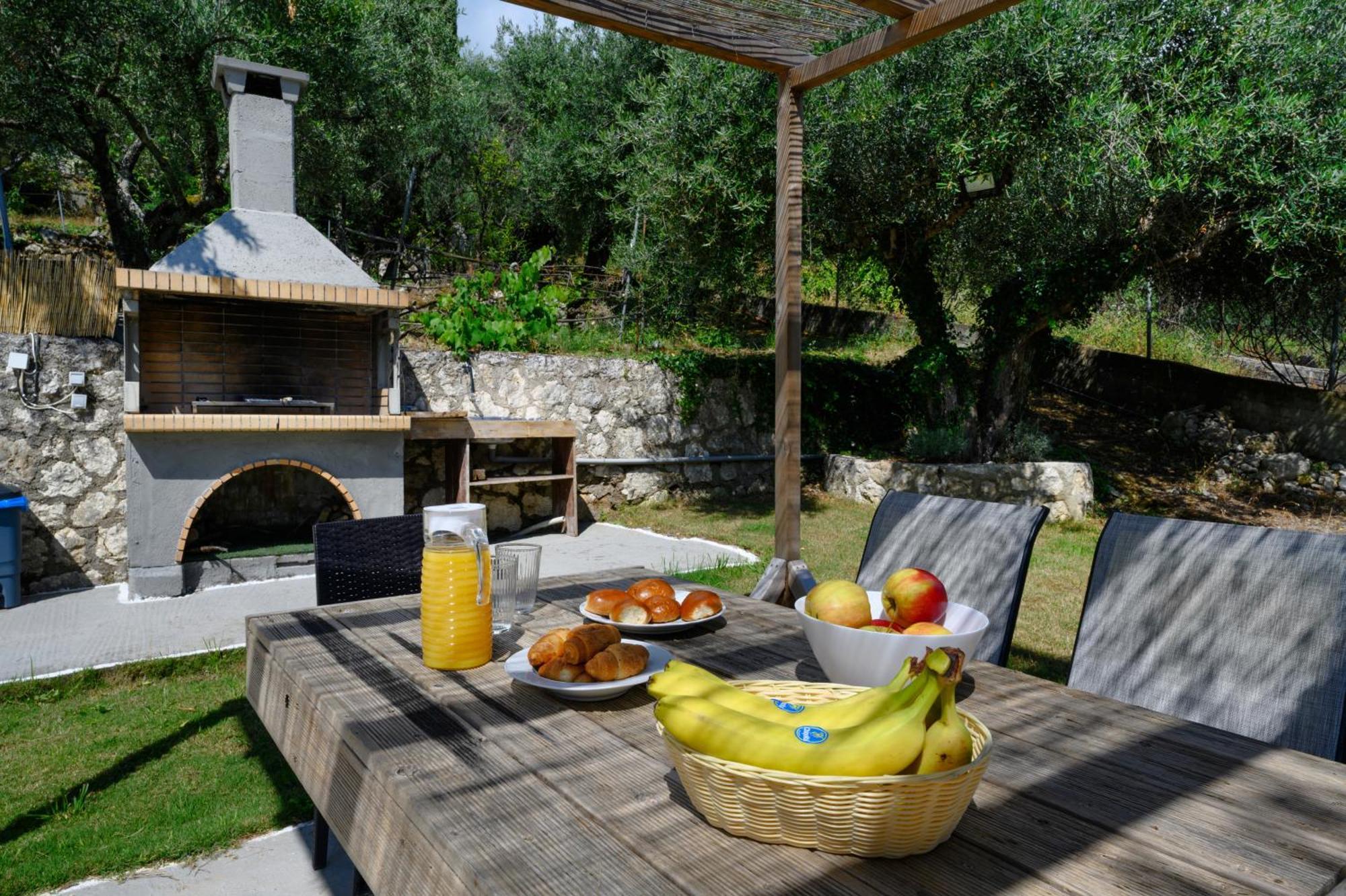 Olive Grove Poolside Apartments Μπενίτσες Εξωτερικό φωτογραφία